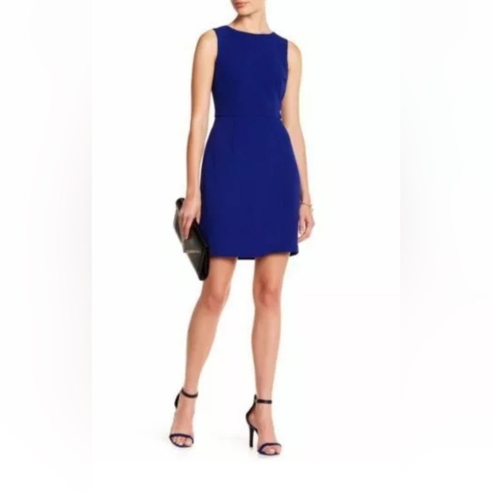 NWT Vince Camuto Crepe Shift Dress